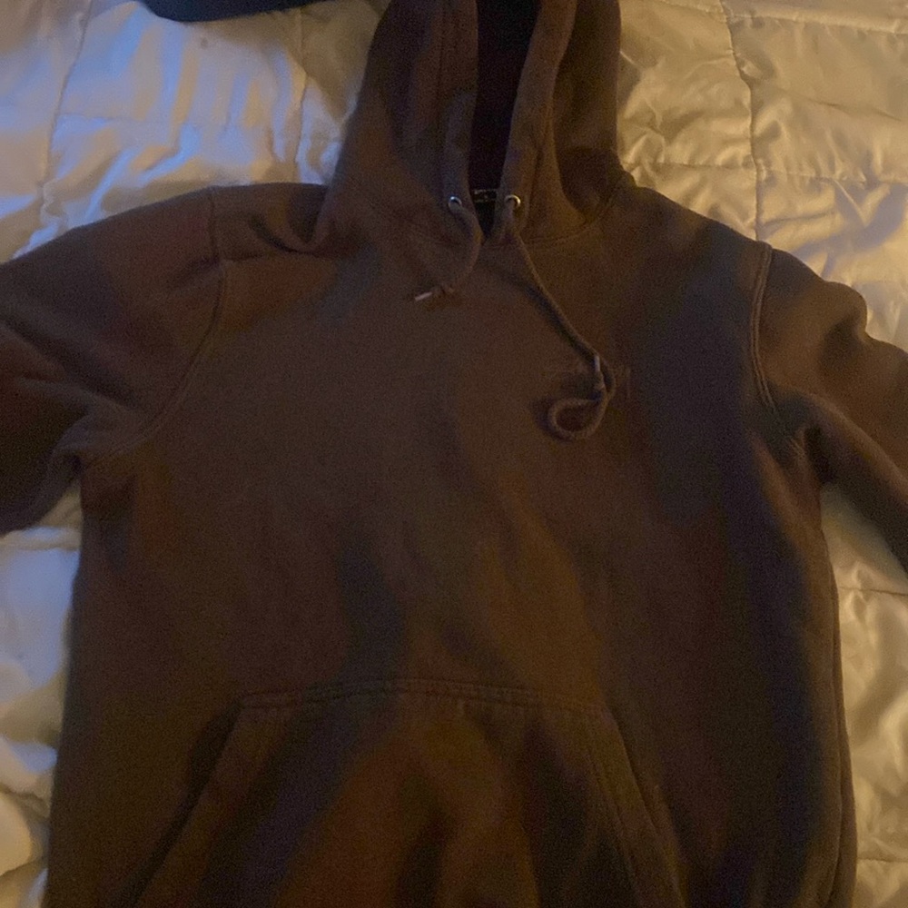 Brown Stussy sweatshirt good quality and will keep you warm